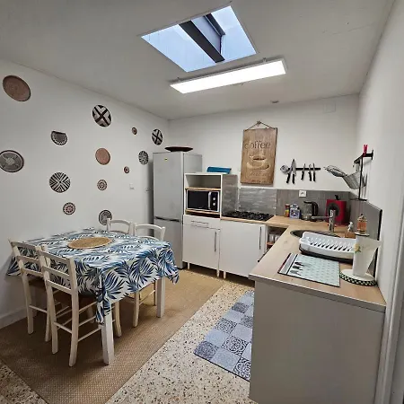 Maisonnette Marine Landeronde Exterior foto